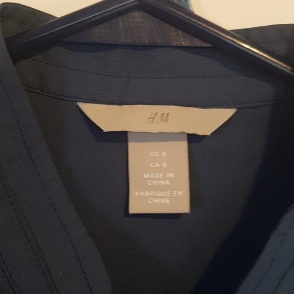 Blouse - Picture 2 of 3